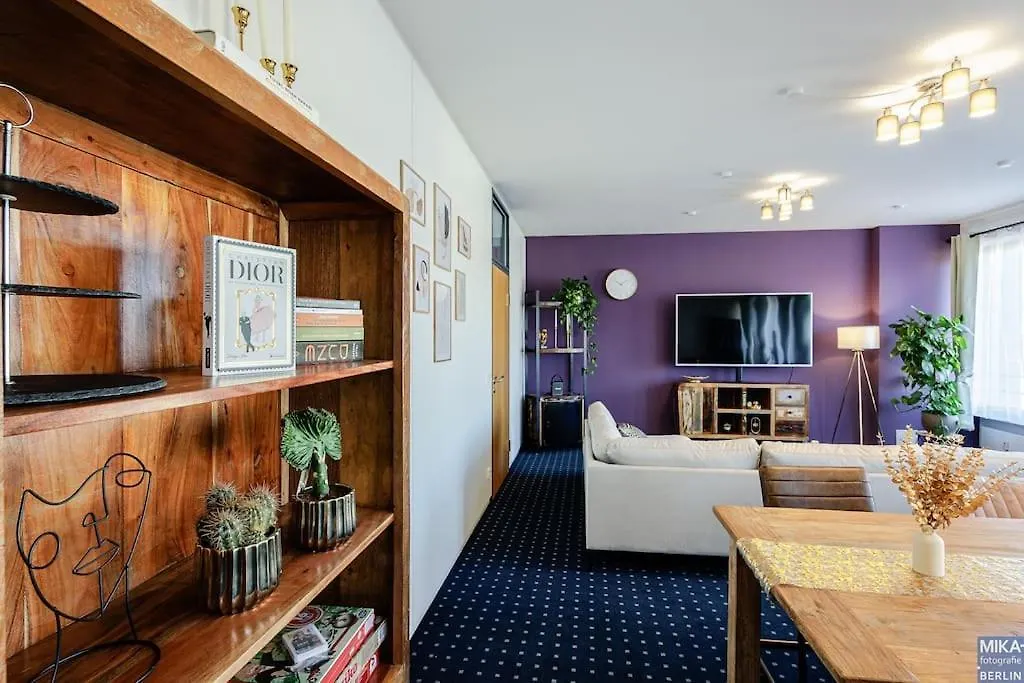 150 M² Unterkunft Mit Billard, Kicker & Parkplatz Apartment Berlin