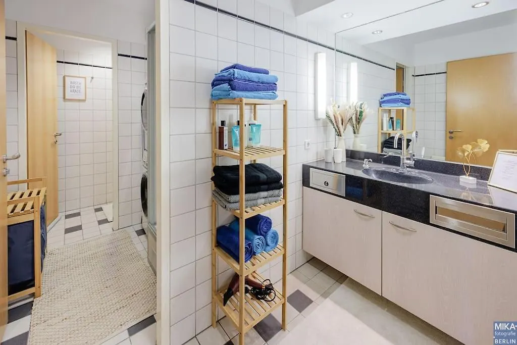 150 M² Unterkunft Mit Billard, Kicker & Parkplatz Apartment Berlin 0*,